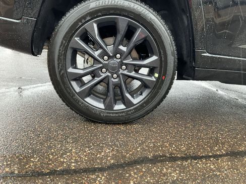 New 2026 Jeep Grand Cherokee Limited AWD/4WD image 22