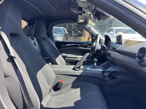New 2026 MAZDA MX-5 Miata Club w/ Interior Package RWD image 21
