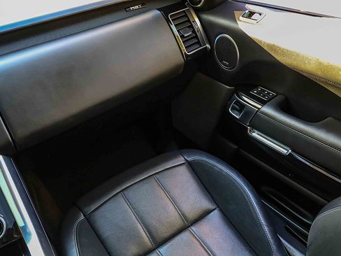 Used 2022 Land Rover Range Rover Sport HST image 17