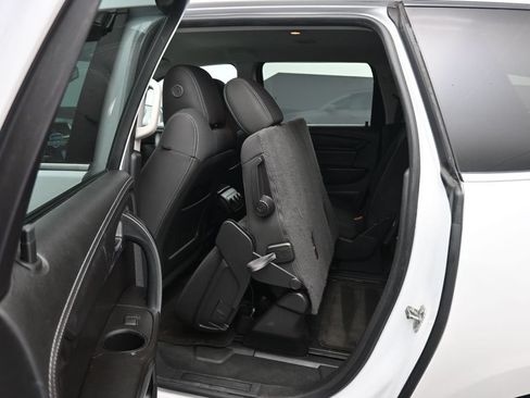 Used 2017 Chevrolet Traverse LT w/ Style and Technology Package AWD/4WD image 35