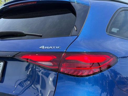 Used 2023 Mercedes-Benz GLC 300 4MATIC w/ Pinnacle Trim Package image 5