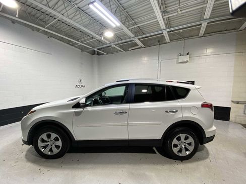 Used 2016 Toyota RAV4 Limited image 3