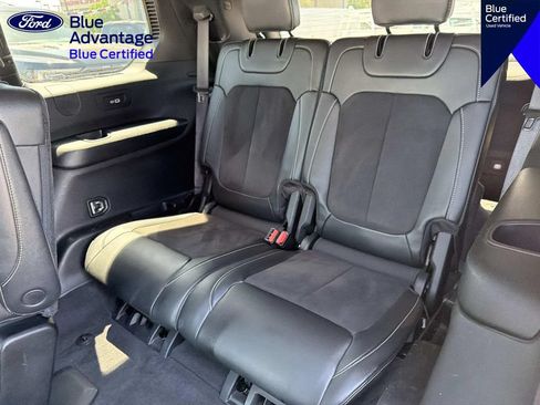 Used 2021 Jeep Grand Cherokee L Laredo RWD image 15