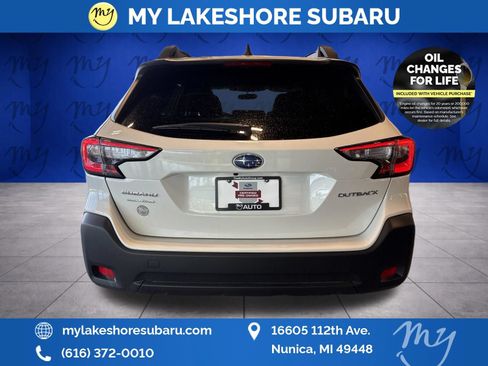 Certified 2025 Subaru Outback Premium AWD/4WD image 10