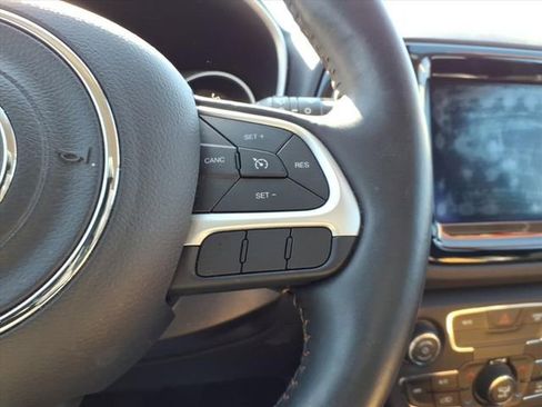 Used 2018 Jeep Compass Limited w/ Navigation Group image 16