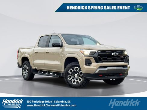 Used 2023 Chevrolet Colorado Z71 w/ Z71 Convenience Package 2 image 1