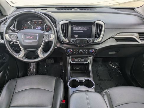Used 2024 GMC Terrain SLT image 26