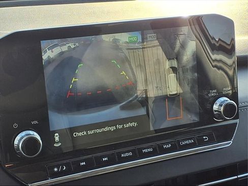 Used 2024 Mitsubishi Outlander SE image 7