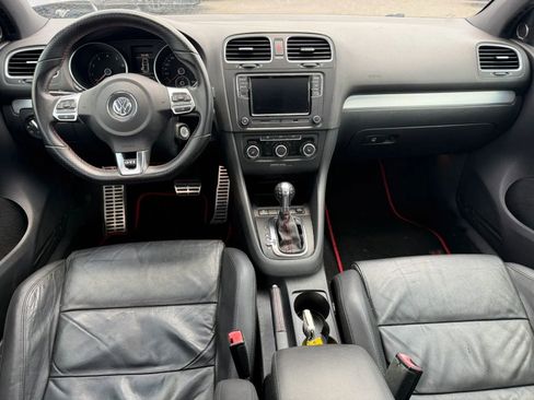 Used 2013 Volkswagen Golf 4-Door FWD image 11