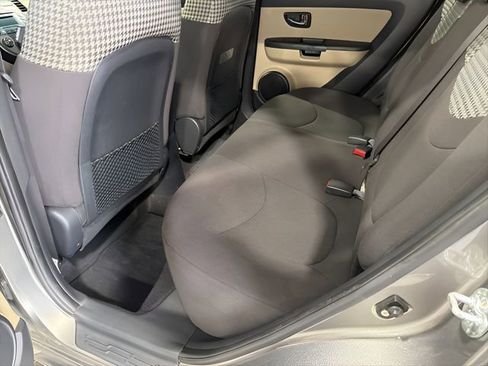 Used 2010 Kia Soul ! FWD image 29
