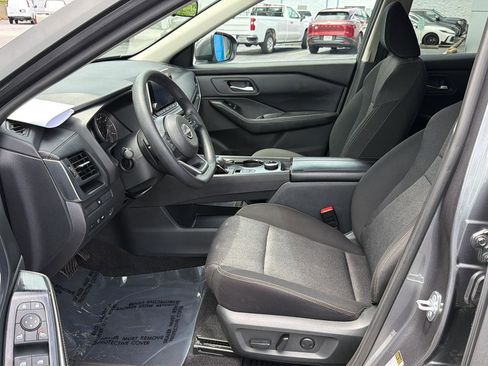 Used 2024 Nissan Rogue SV AWD/4WD image 10