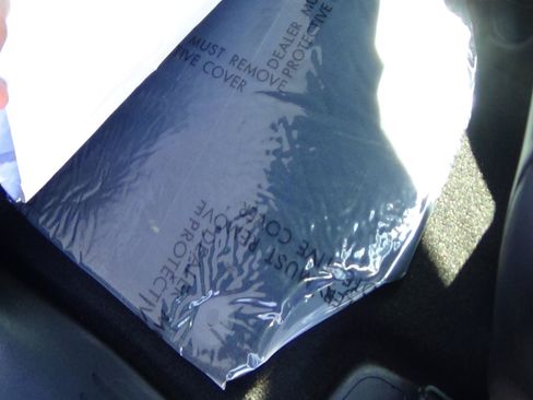 Certified 2025 Chrysler Pacifica Select FWD image 19