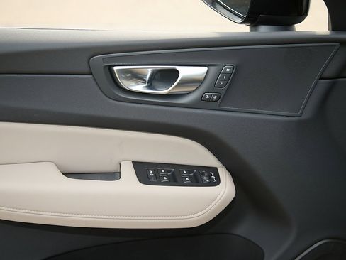 New 2026 Volvo XC60 B5 Plus w/ Protection Package Premier image 12