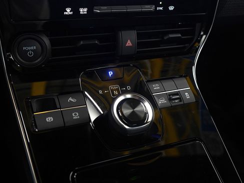 Used 2023 Toyota bZ4X XLE image 23