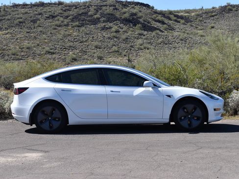 Used 2018 Tesla Model 3 Long Range AWD/4WD image 9