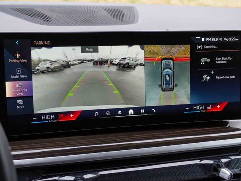 Used 2025 BMW X7 xDrive40i image 26