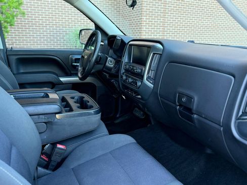 Used 2017 Chevrolet Silverado 1500 LT w/ All Star Edition AWD/4WD image 33