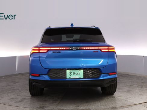 Used 2025 Chevrolet Equinox EV RS w/ LPO, All-Weather Mat Package FWD image 15