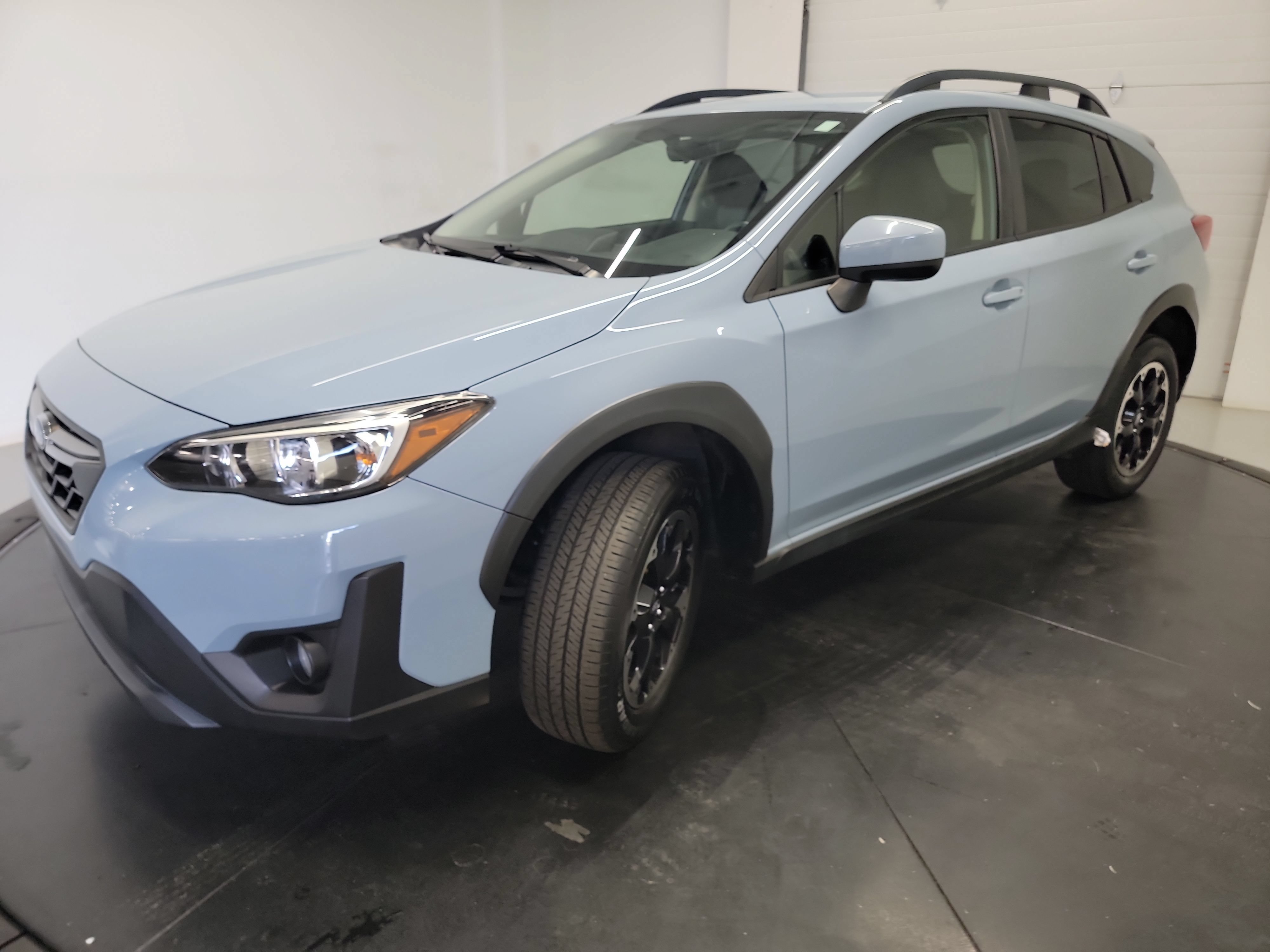 Used 2021 Subaru Crosstrek 2.0i Premium AWD/4WD image 3