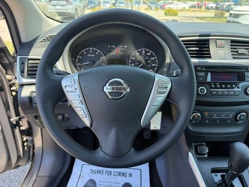 Used 2017 Nissan Sentra S FWD image 17