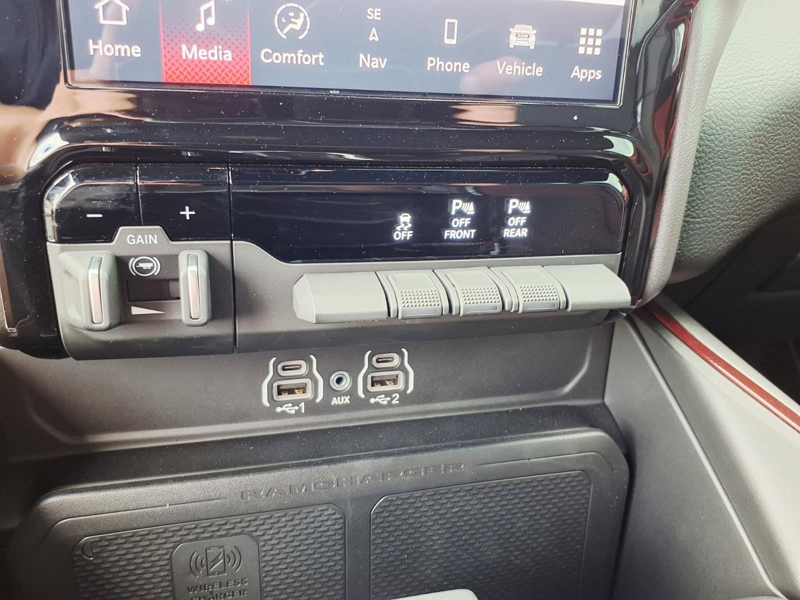 Used 2025 RAM 1500 Rebel w/ Rebel Level 1 Equipment Group AWD/4WD image 19