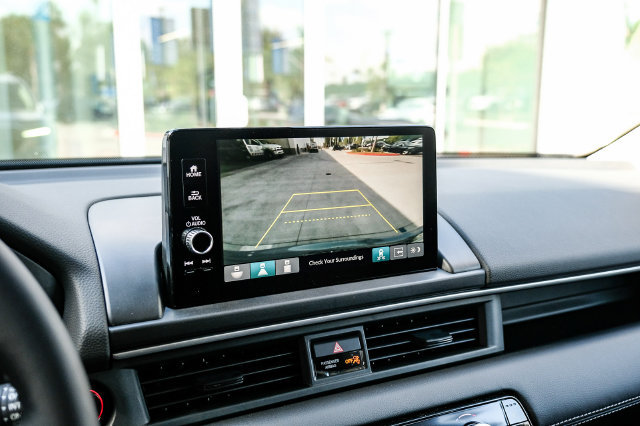 New 2025 Honda Pilot Touring image 30
