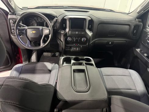 Used 2020 Chevrolet Silverado 1500 Custom w/ Custom Convenience Package AWD/4WD image 29