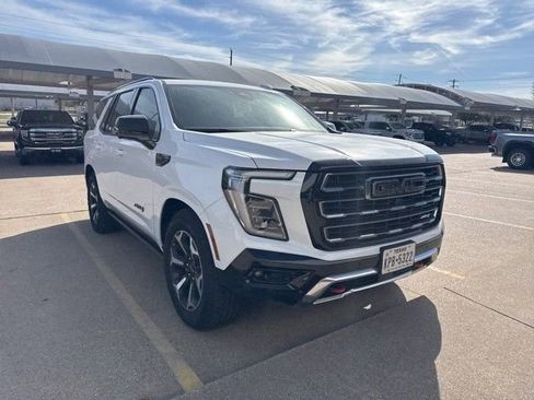 Used 2026 GMC Yukon AT4 w/ AT4 Premium Plus Package AWD/4WD image 2