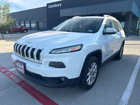 Used 2014 Jeep Cherokee Latitude w/ Comfort/Convenience Group FWD image 1