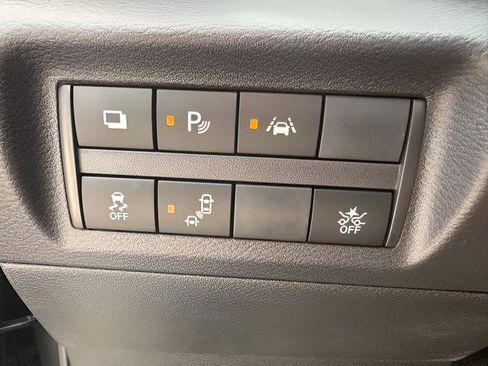 Certified 2025 Nissan Kicks Play S FWD image 24