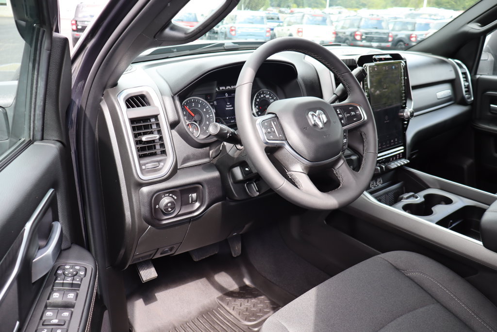 Used 2026 RAM 3500 Big Horn AWD/4WD image 4