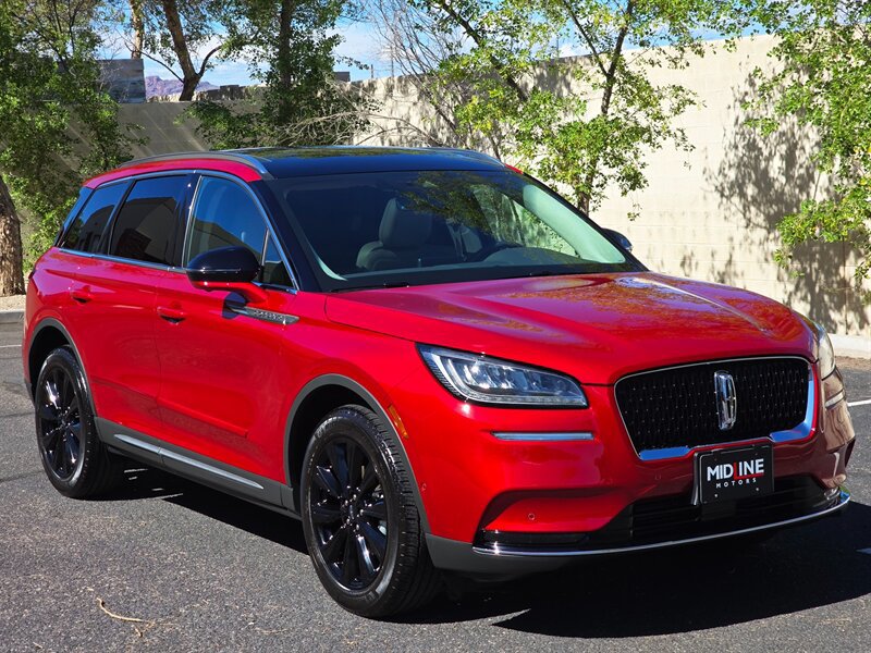 Used 2020 Lincoln Corsair Reserve FWD image 2