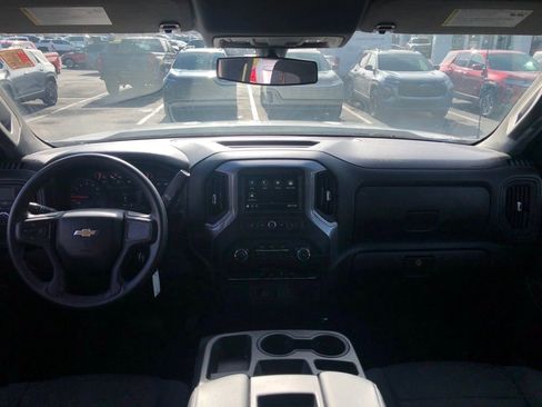 Used 2019 Chevrolet Silverado 1500 Custom w/ Custom Convenience Package image 10