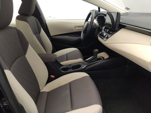 Used 2024 Toyota Corolla LE FWD image 21