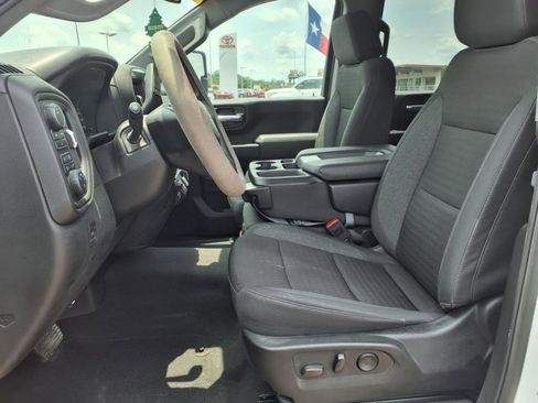 Used 2024 Chevrolet Silverado 2500 Custom w/ Custom Value Package image 25