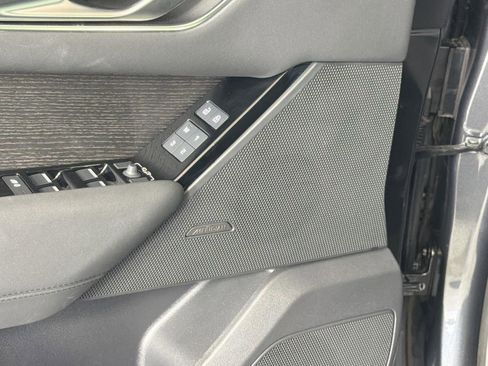 Certified 2025 Land Rover Range Rover Velar Dynamic SE image 22