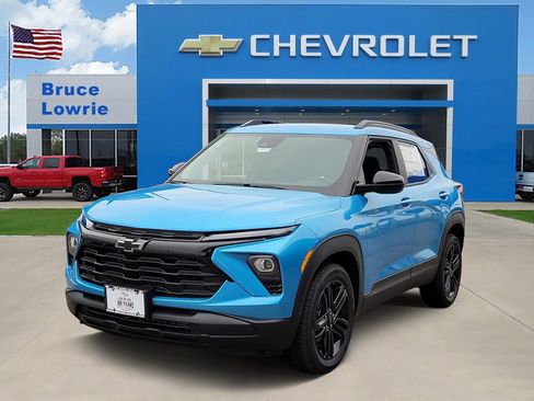 New 2026 Chevrolet TrailBlazer LT w/ Midnight Edition FWD image 1