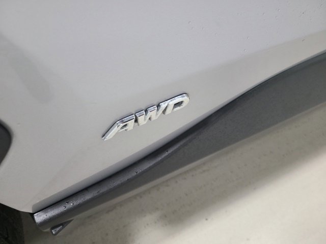 Certified 2022 Toyota RAV4 XLE Premium AWD/4WD image 9