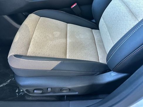 New 2026 Chevrolet Equinox ACTIV w/ Convenience Package III image 9