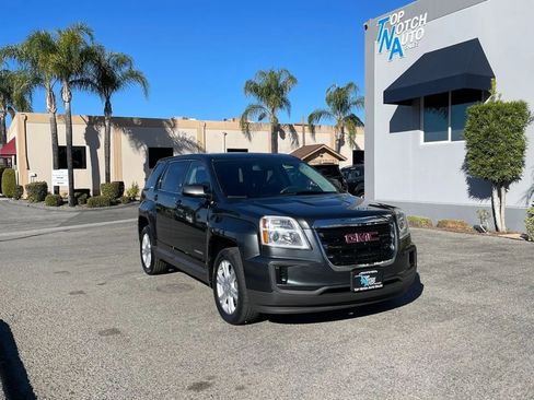 Used 2017 GMC Terrain SLE image 3