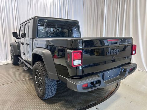 Used 2023 Jeep Gladiator Sport AWD/4WD image 24