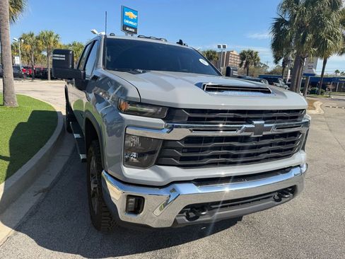 Used 2024 Chevrolet Silverado 2500 LT w/ All Star Edition image 2