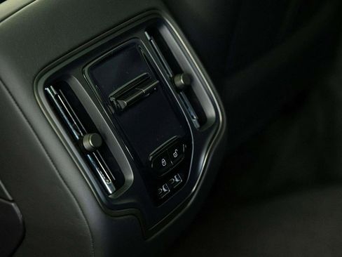 New 2026 Aston Martin DBX 707 image 40