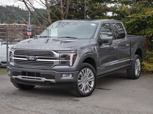 Certified 2025 Ford F150 Platinum w/ Equipment Group 703A Plus AWD/4WD image 2