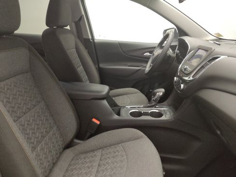 Used 2024 Chevrolet Equinox LT w/ LPO, Floor Liner Package image 21