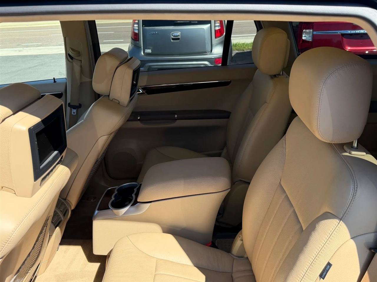 Used 2007 Mercedes-Benz R 320 CDI 4MATIC image 23