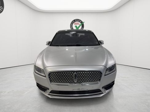 Used 2017 Lincoln Continental Reserve w/ Technology Package FWD image 8