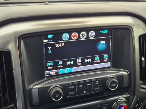 Used 2018 Chevrolet Silverado 1500 LT w/ Texas Edition image 17