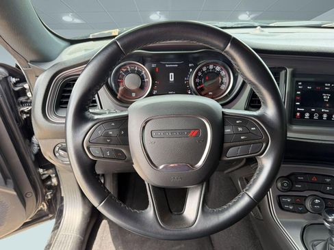 Used 2023 Dodge Challenger SXT RWD image 14