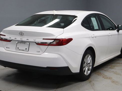 Used 2025 Toyota Camry LE FWD image 11